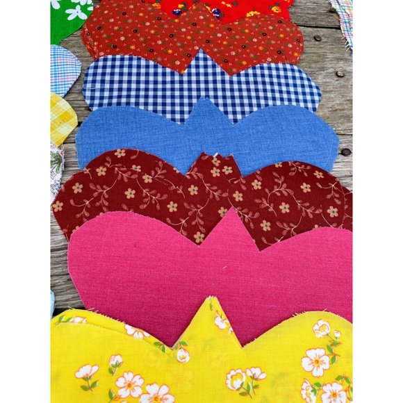 Vintage 1950s Lot of 70 Butterfly quilt Blocks Floral, plaid, Chambray - Picture 7 of 14